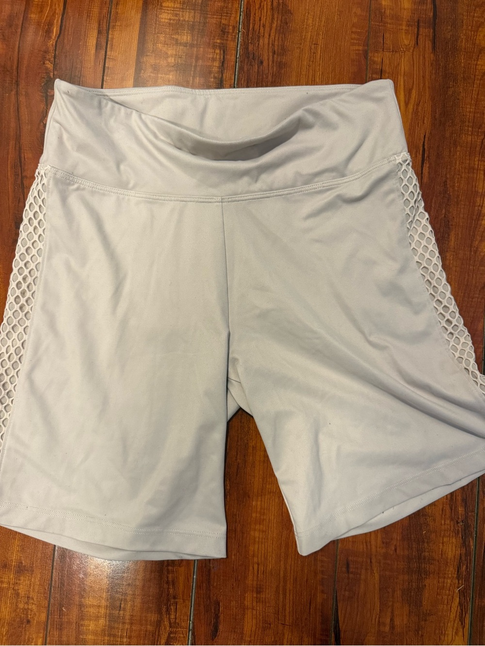 Victoria's Secret Sport discontinued cream nude mesh sides shorts size S